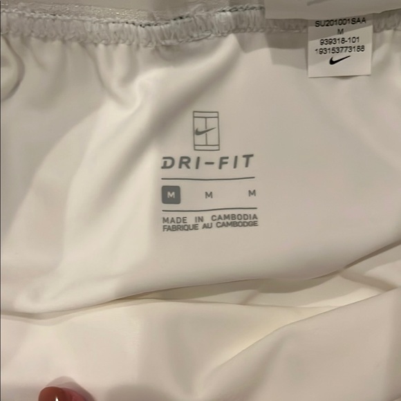 Nike White Skort with Black Logo - Picture 2 of 4